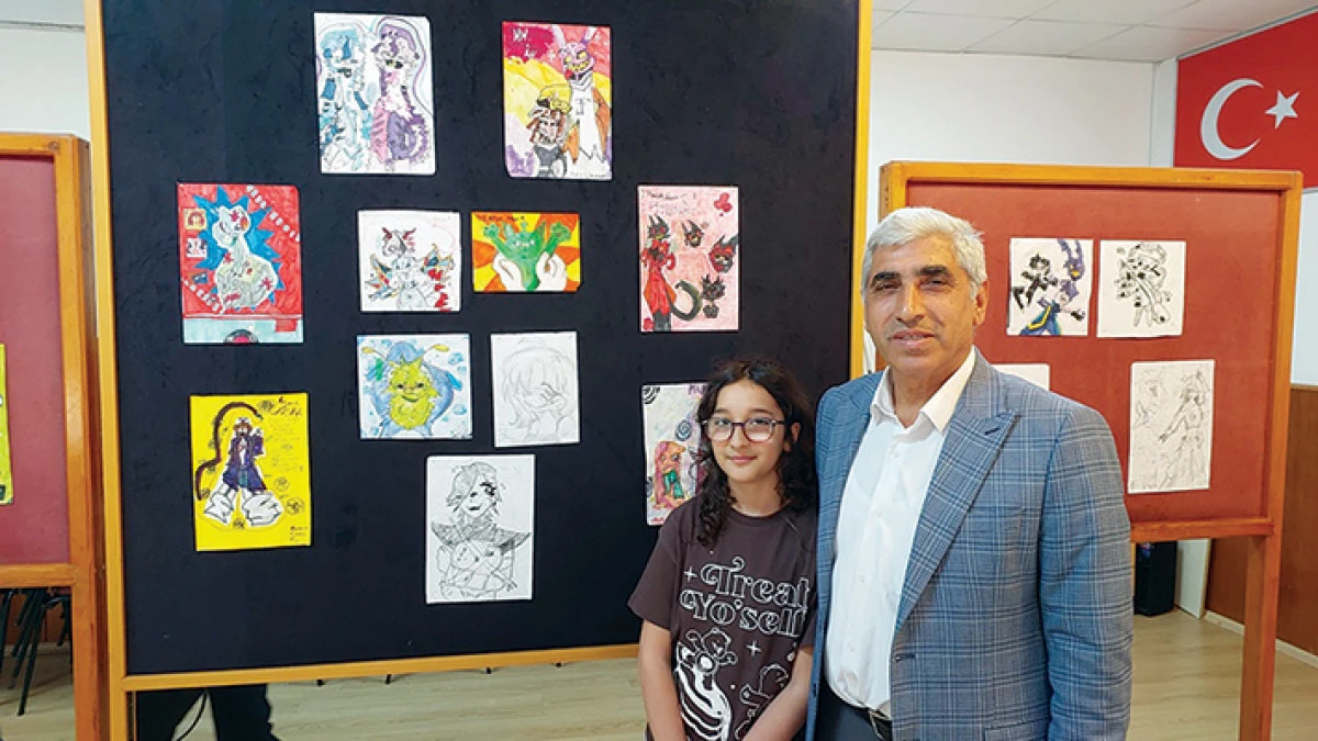 11 yaşında 2. kişisel  resim sergisini a&ccedil;tı                    -