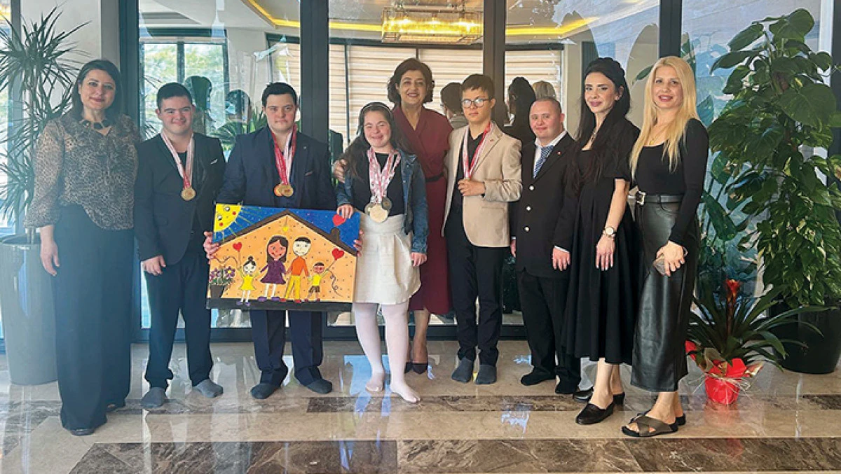 181 yıllık mek&acirc;nda  &ldquo;iyileştiren&rdquo; buluşma