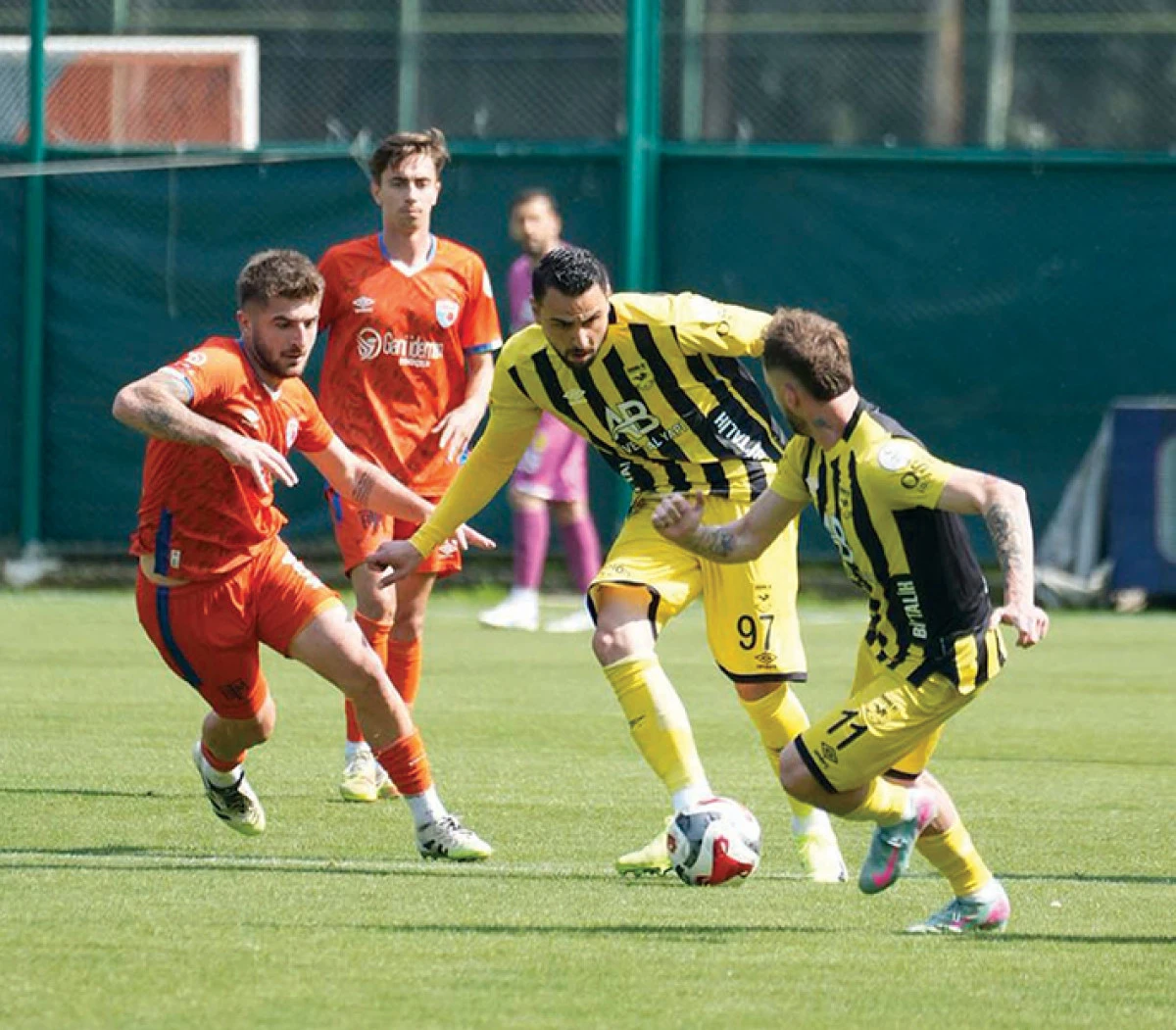 ADANA 01 FK PLAY-OFF&rsquo;TA: 2-0