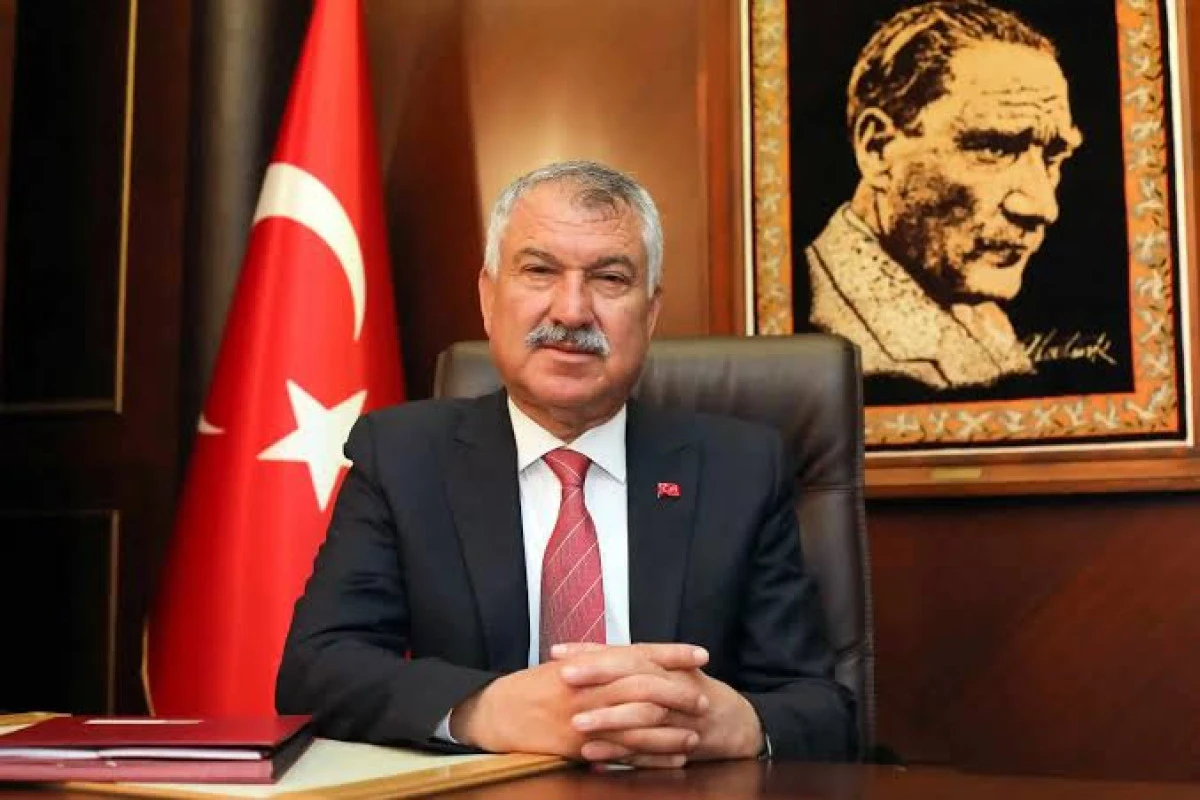 Adana Büyükşehir Belediye Başkanı Karalar gözaltına alındı