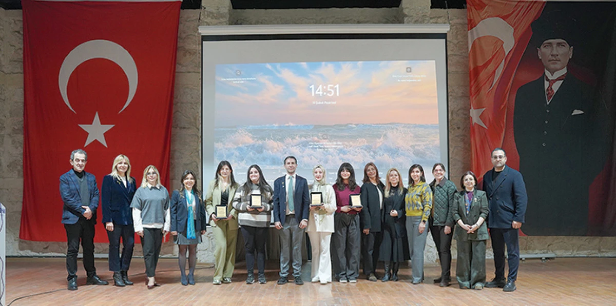 Adana G&uuml;ney Rotary Kul&uuml;b&uuml;&rsquo;nden Gen&ccedil; Mimar  adaylarına destek