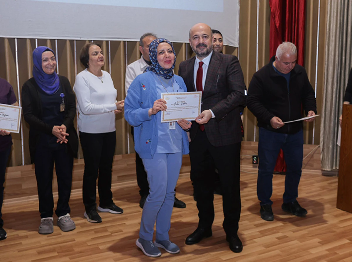 Adana İl Sağlık M&uuml;d&uuml;r&uuml; Uzm. Dr. Halil Nacar: Sigara ile m&uuml;cadelemiz s&uuml;recek