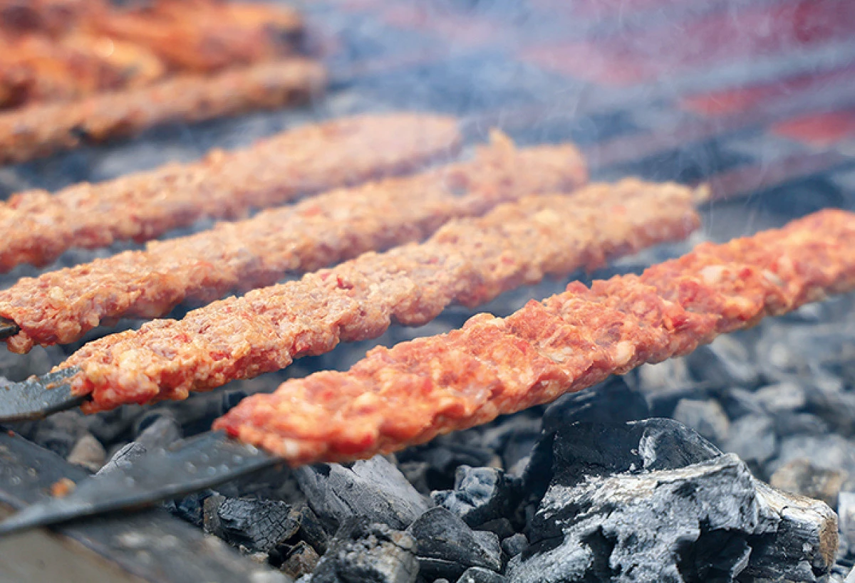 Adana Kebabında karbonat,  hamur ve ekmek hilesine dikkat