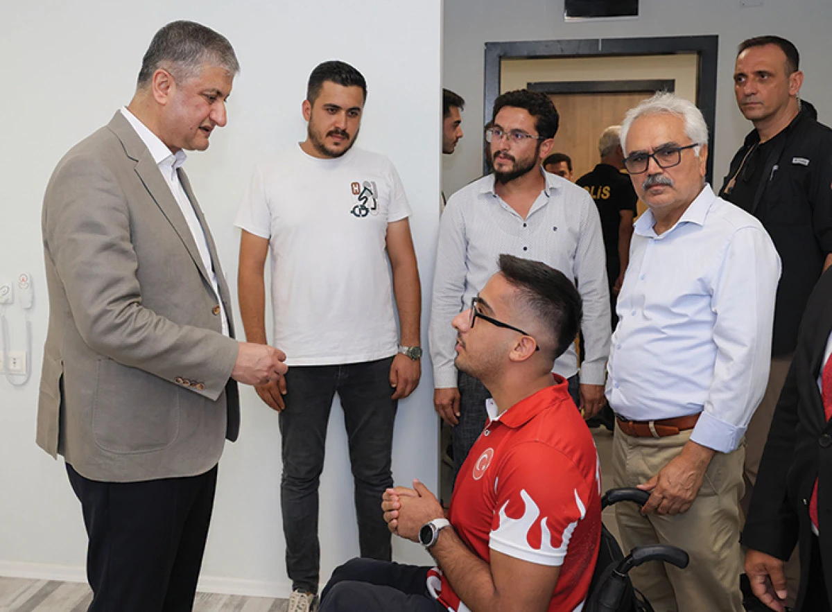 Adana Valisi Yavuz: &ldquo;Attığımız adımları  kararlılıkla s&uuml;rd&uuml;receğiz&rdquo;