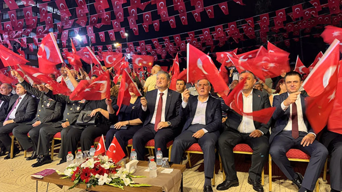 Adana'da 15 Temmuz'un 10. Yılında  Demokrasi n&ouml;beti tutuldu