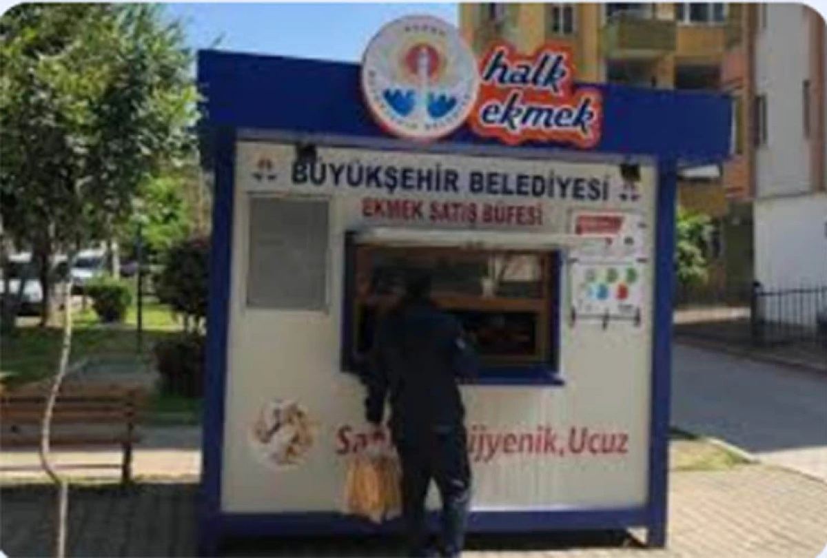 Adana'da  halk ekmeğe zam: 10 TL oldu