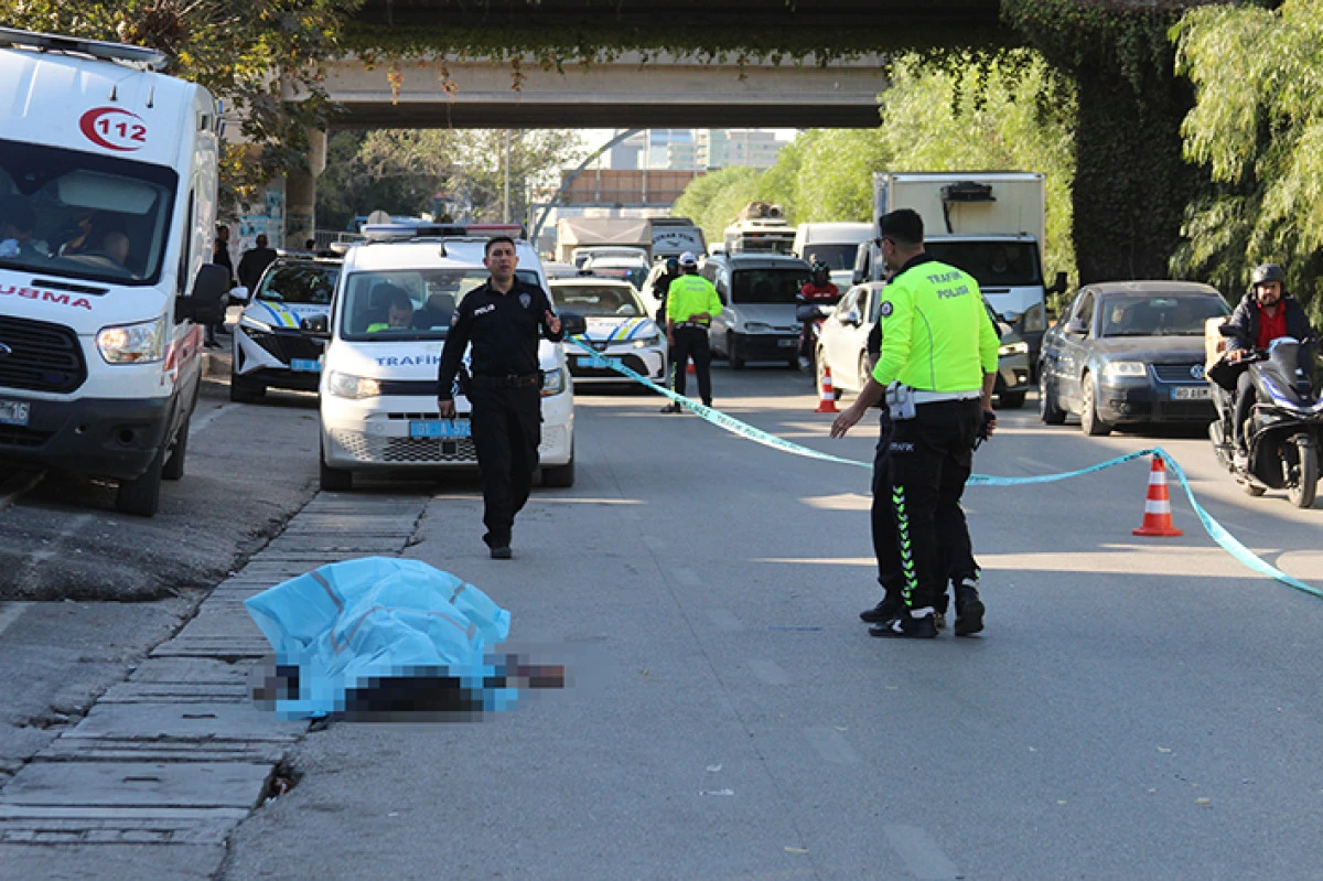 Adana'da otomobilin çarptığı yaşlı adam öldü   