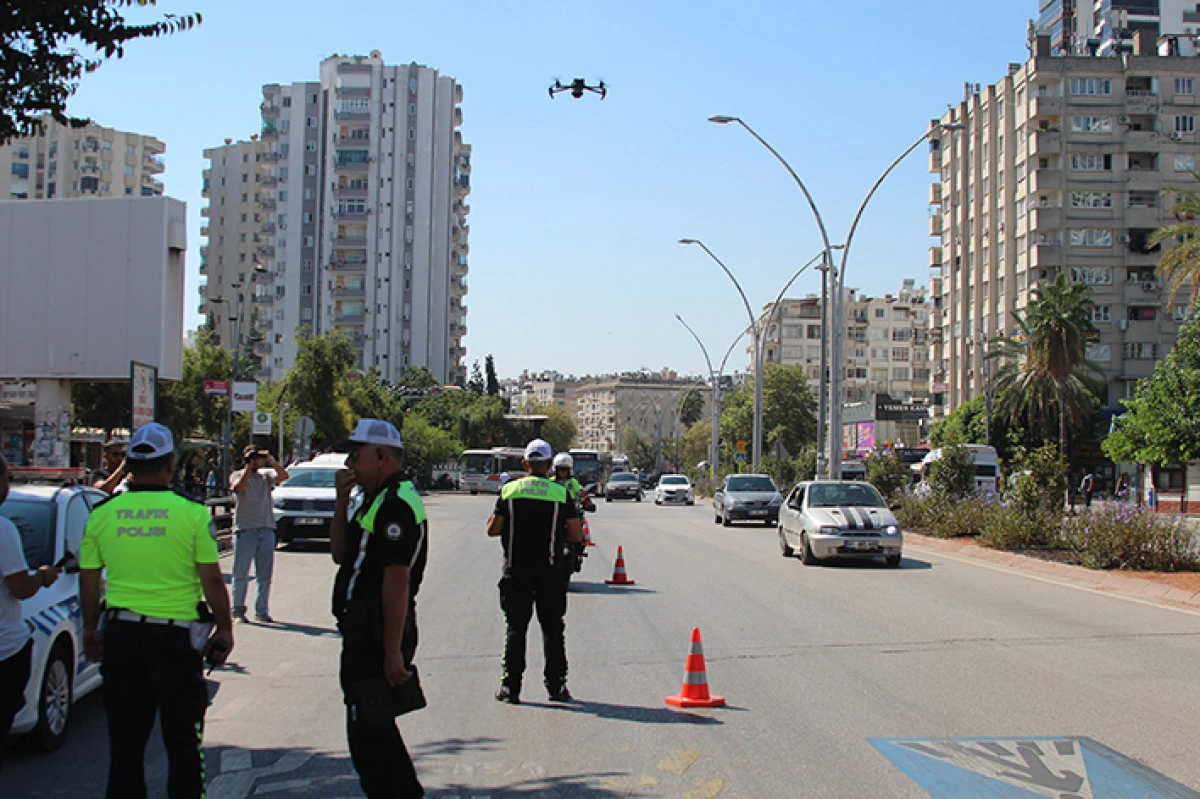 Adana'da s&uuml;r&uuml;c&uuml;lere 901 bin TL  para cezası kesildi