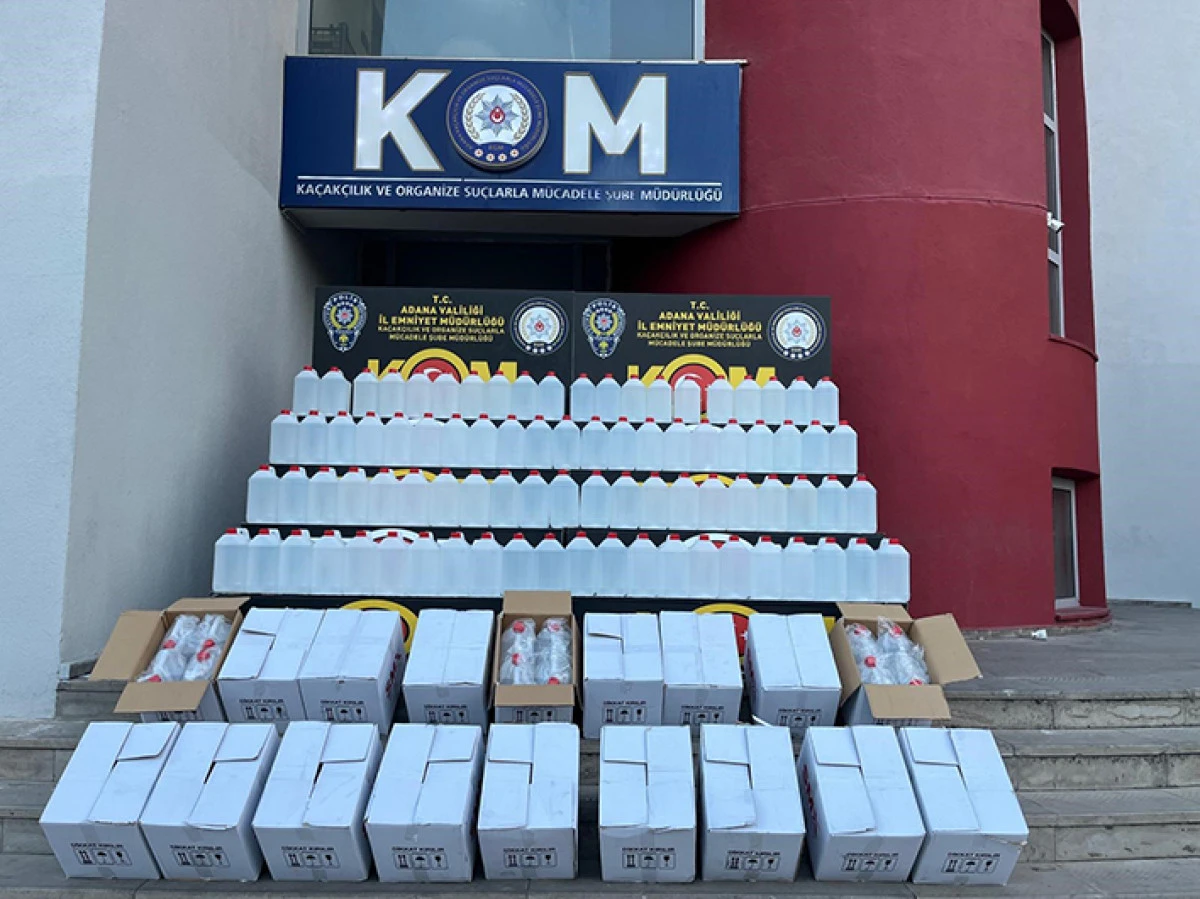 Adana'da yılbaşı öncesi sahte içki operasyonu: 2 ton kaçak etil alkol ele geçirildi     