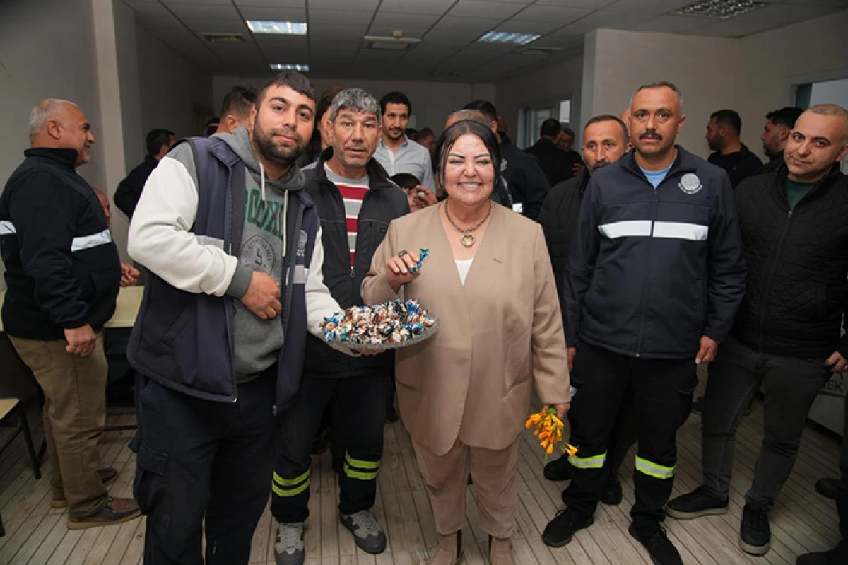 Akkan, Seyhanlılar&rsquo;ın  bayramını kutladı