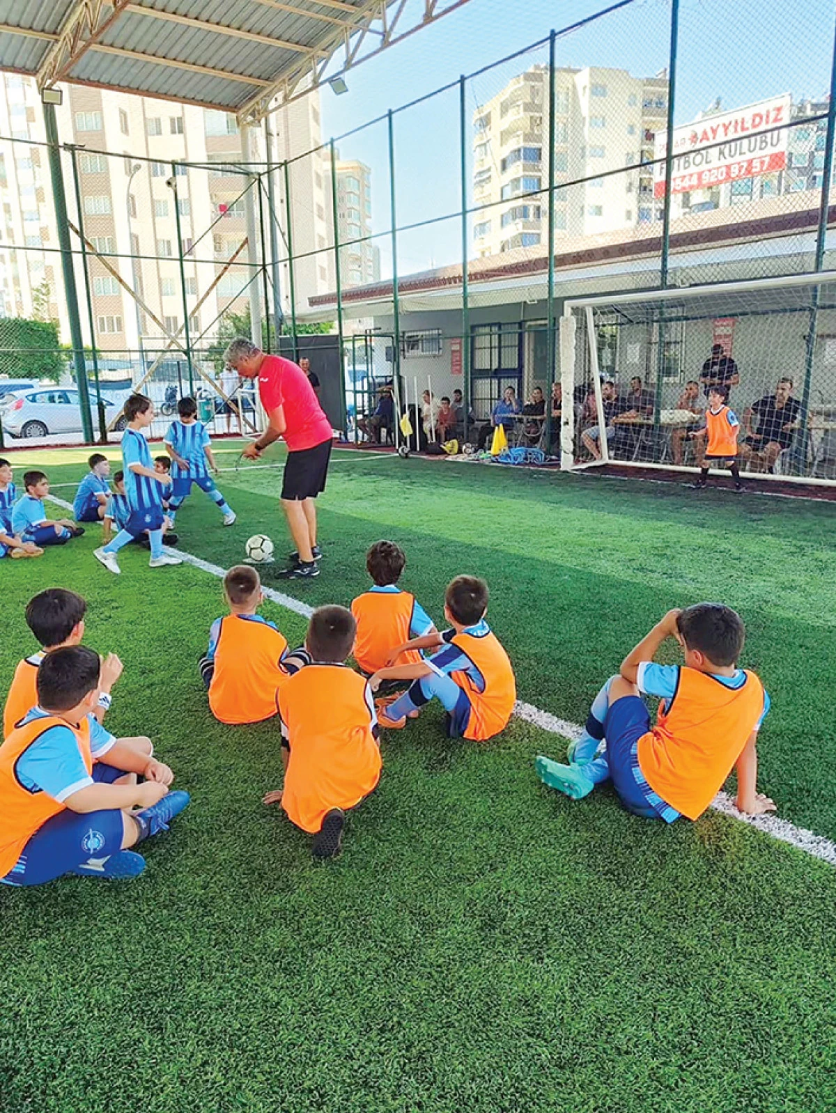  AYYILDIZ’da yıldız  futbolcular yetişiyor