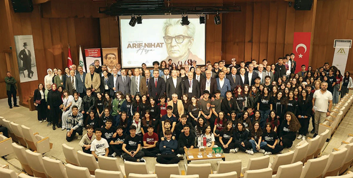 “Bayrak Şairi” Arif Nihat Asya Çukurova Üniversitesi'nde anıldı