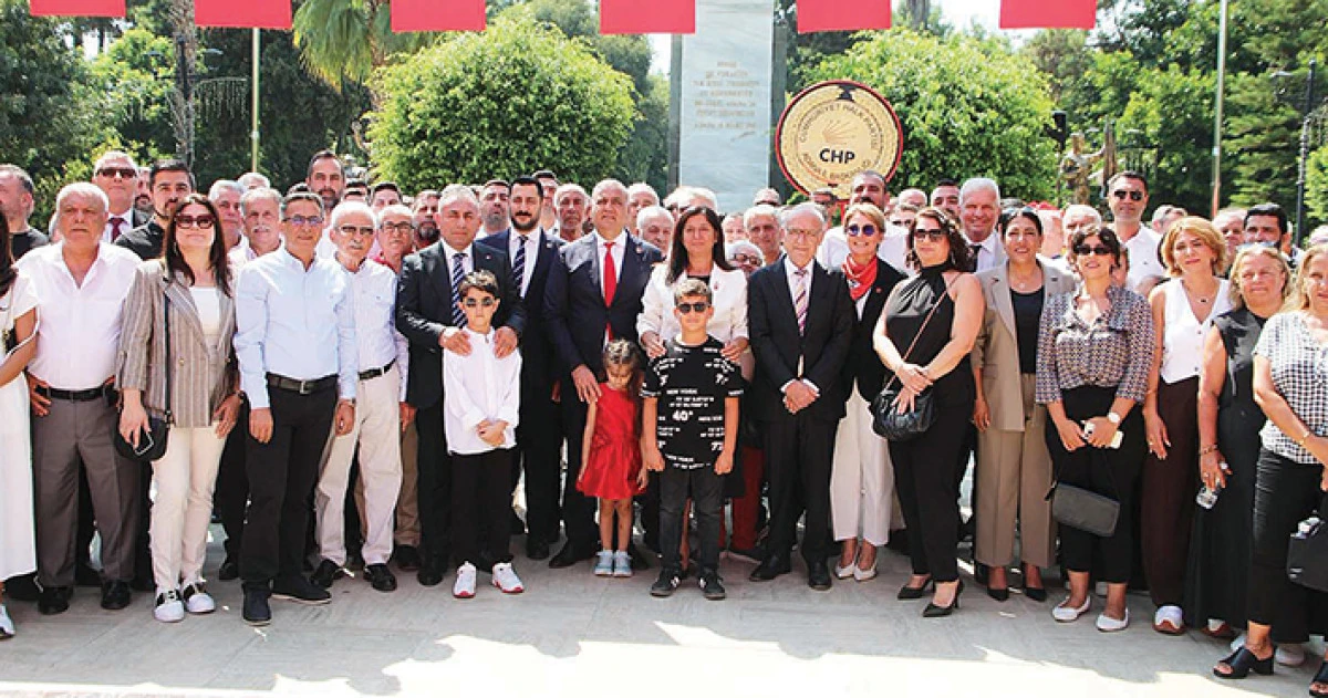 CHP&rsquo;den coşkulu kutlama