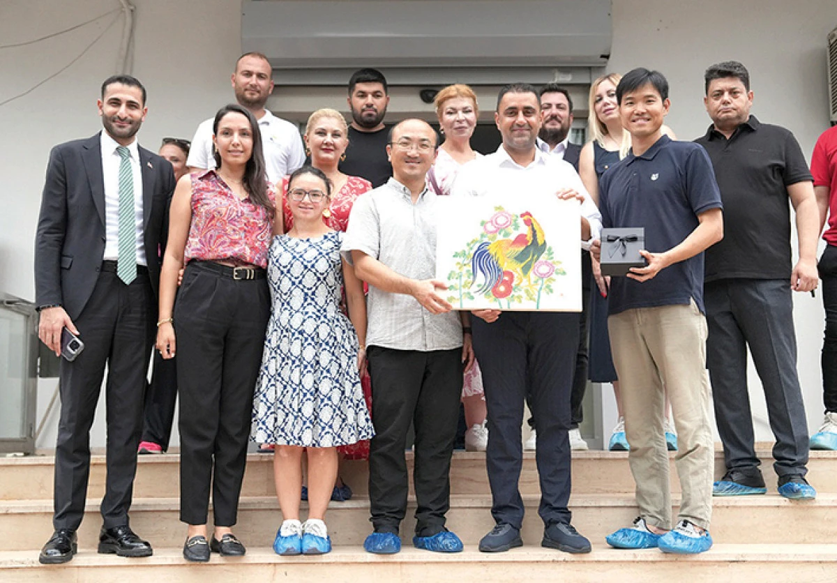 Çukurova Belediye Başkanı Emrah Kozay:  Engel yok, sevgi var