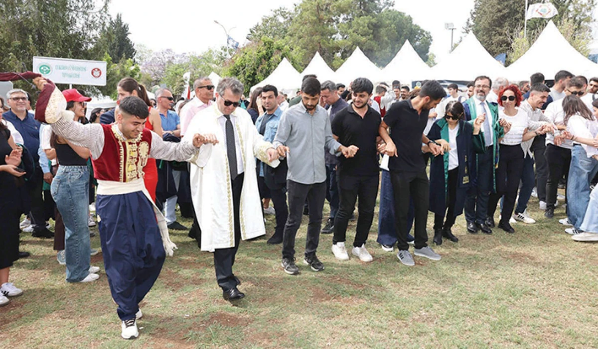  Çukurova Üniversitesi ÜNİFEST coşkuyla başladı
