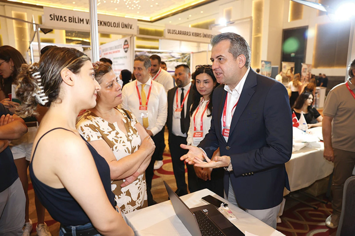 Çukurva Üniversitesi  Rektörü Beriş, öğrencilere  Çukurova Üniversitesi’ni anlattı