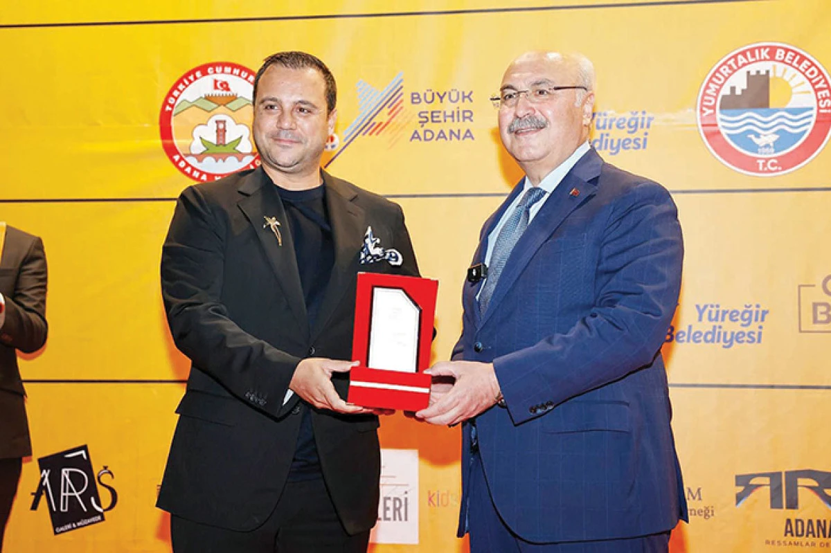 Dr. Gündoğdu’ya Vali Köşger’den Onur Ödülü