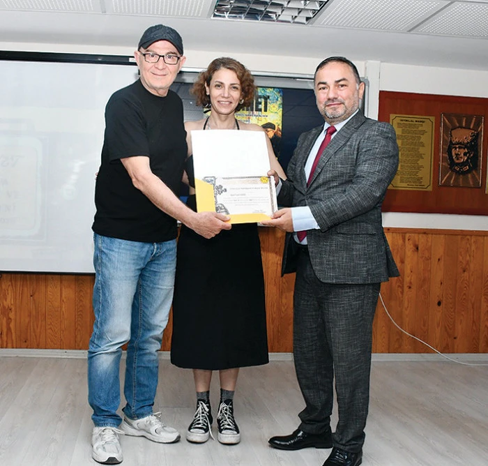 &ldquo;Emanet&rdquo;e emek verenler    &ouml;d&uuml;llerini aldı