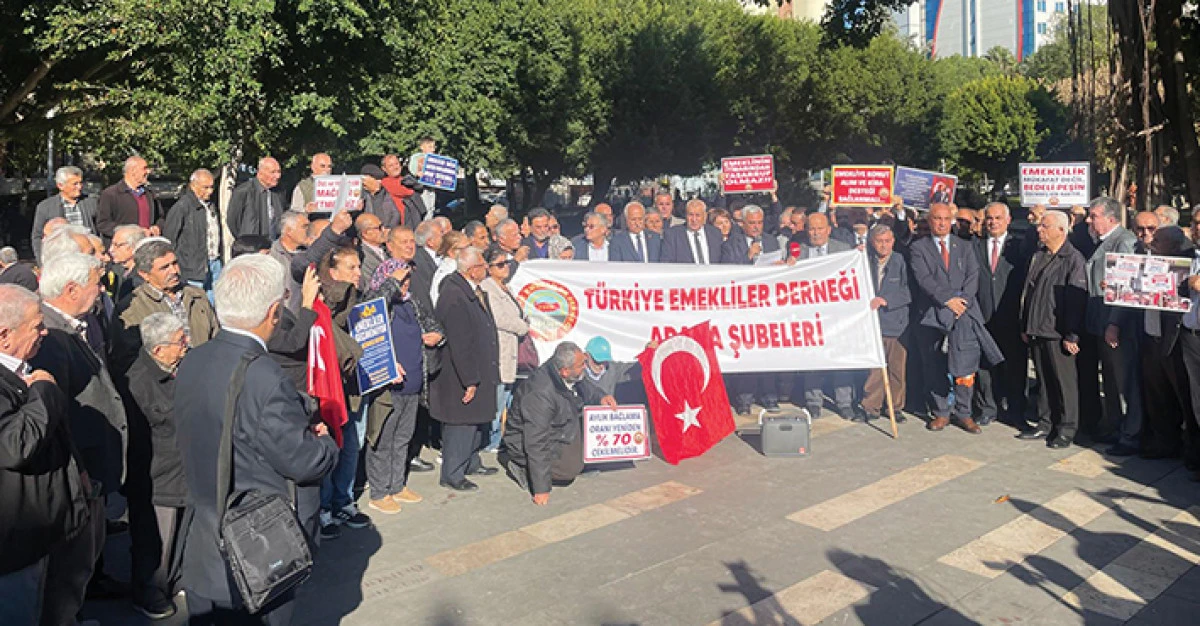  Emekliler seyyanen zam istiyor