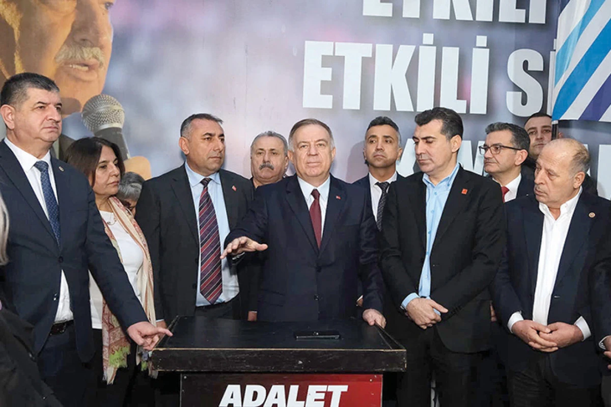 G&ouml;khan Zeybek:  Tutuklu Belediye Başkanlarımız Kahramandır