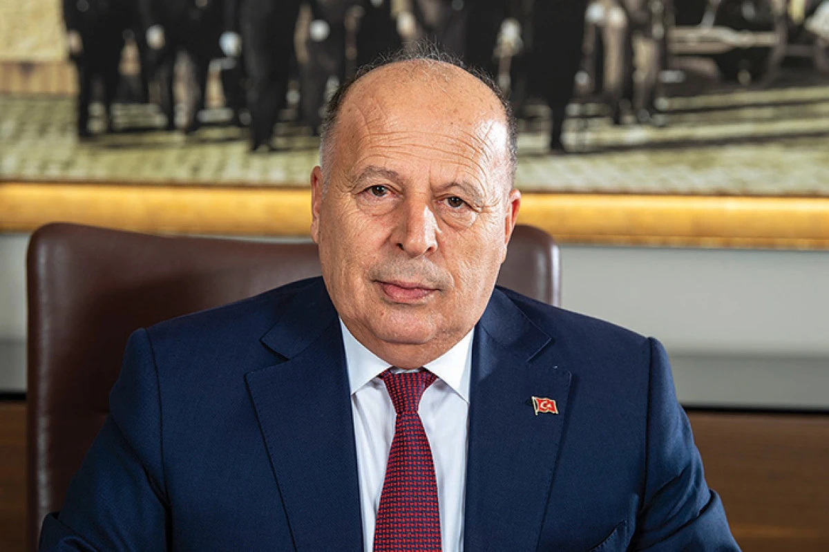 G&ouml;revinden uzaklaştırılan  Y&uuml;reğir Belediye Başkanı Ali Demir&ccedil;alı: S&uuml;re&ccedil; devam ediyor