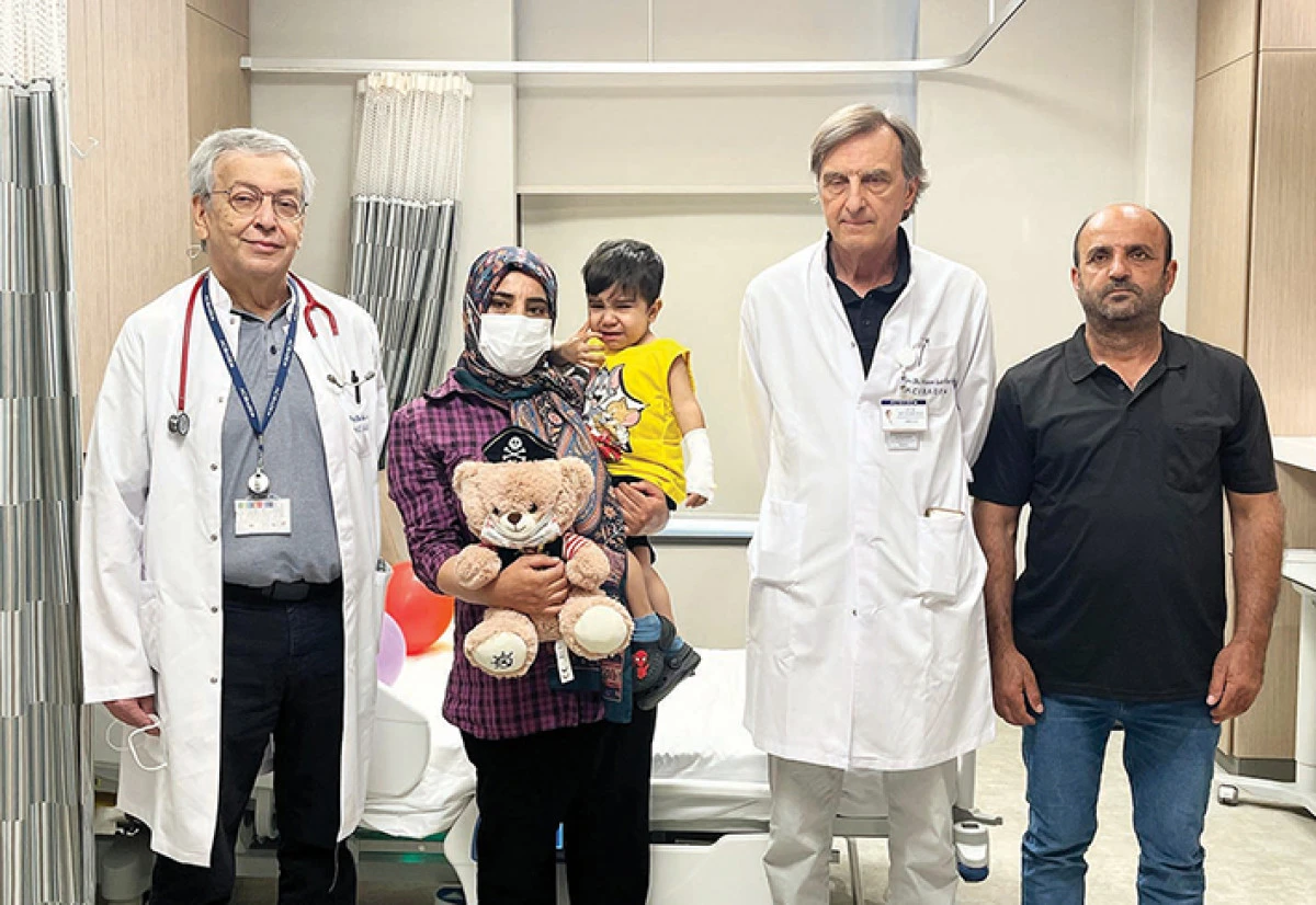  İki evladını kaybetti, &uuml;&ccedil;&uuml;nc&uuml; &ccedil;ocuğuna b&ouml;breğiyle can oldu