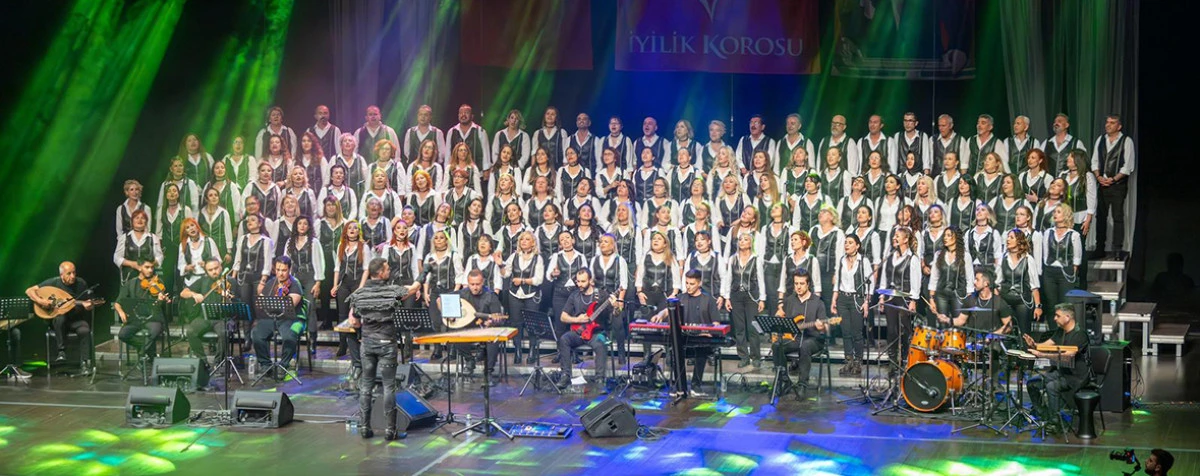 İyilik Korosu&rsquo;ndan  sezon finali: Selami Şahin şarkılarıyla     unutulmaz gece