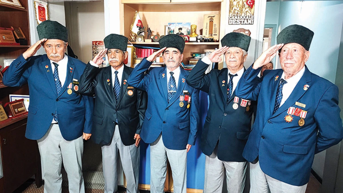 Kıbrıs gazileri o anları anlattı: "Bug&uuml;n olsa vatan i&ccedil;in  yine giderim"