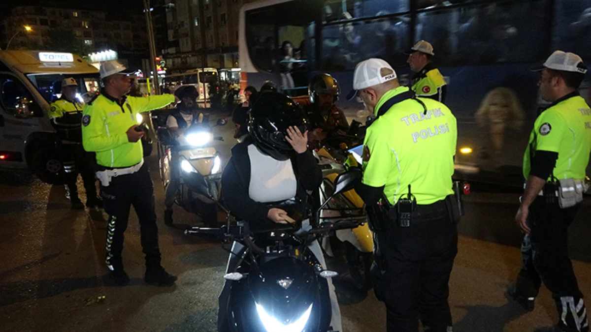  Kural tanımaz motosiklet s&uuml;r&uuml;c&uuml;lerine 498 bin TL ceza   