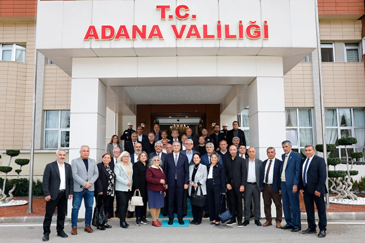  Muhtarlardan  Vali Yavuz&rsquo;a ziyaret
