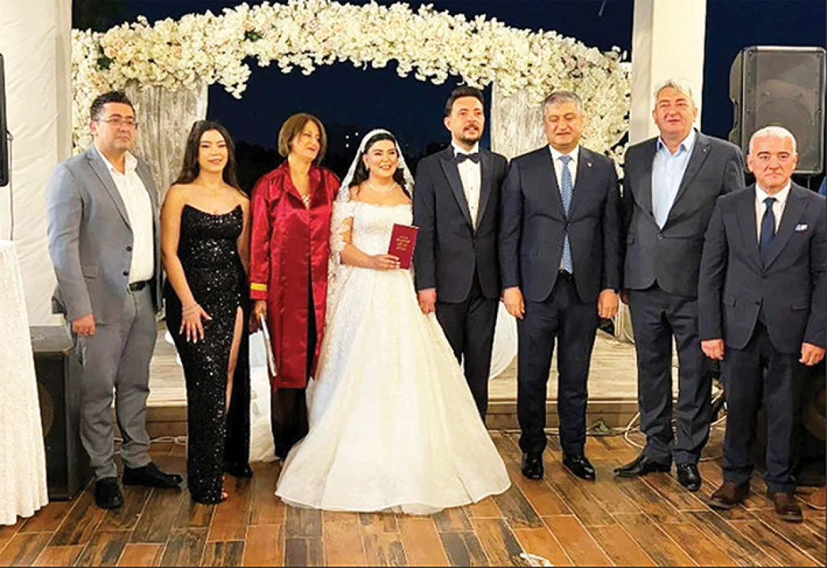 Muhteşem d&uuml;ğ&uuml;n