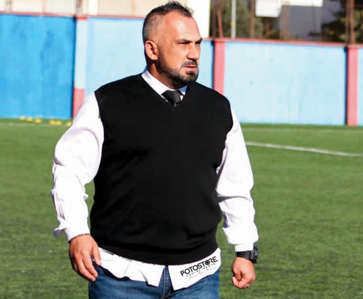 Nazillispor Teknik Direktörü Yüksel Yeşilova: ”Beni de araştırın”