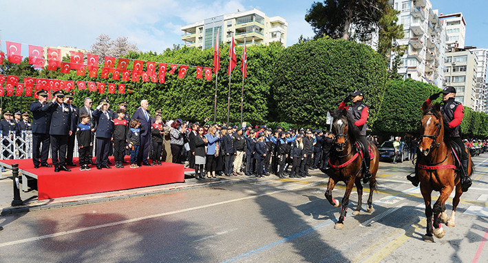 Polisimizin gurur günü