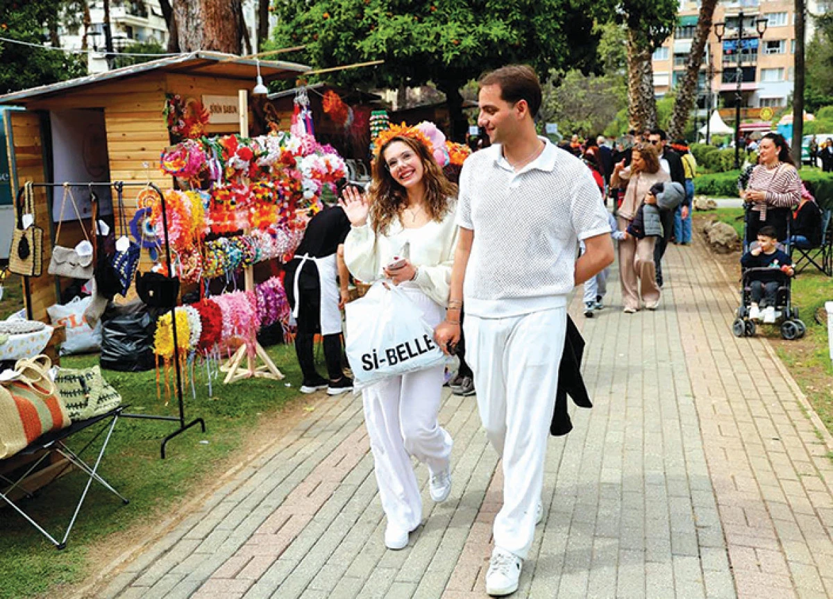 Portakal &Ccedil;i&ccedil;eği Karnavalı başladı