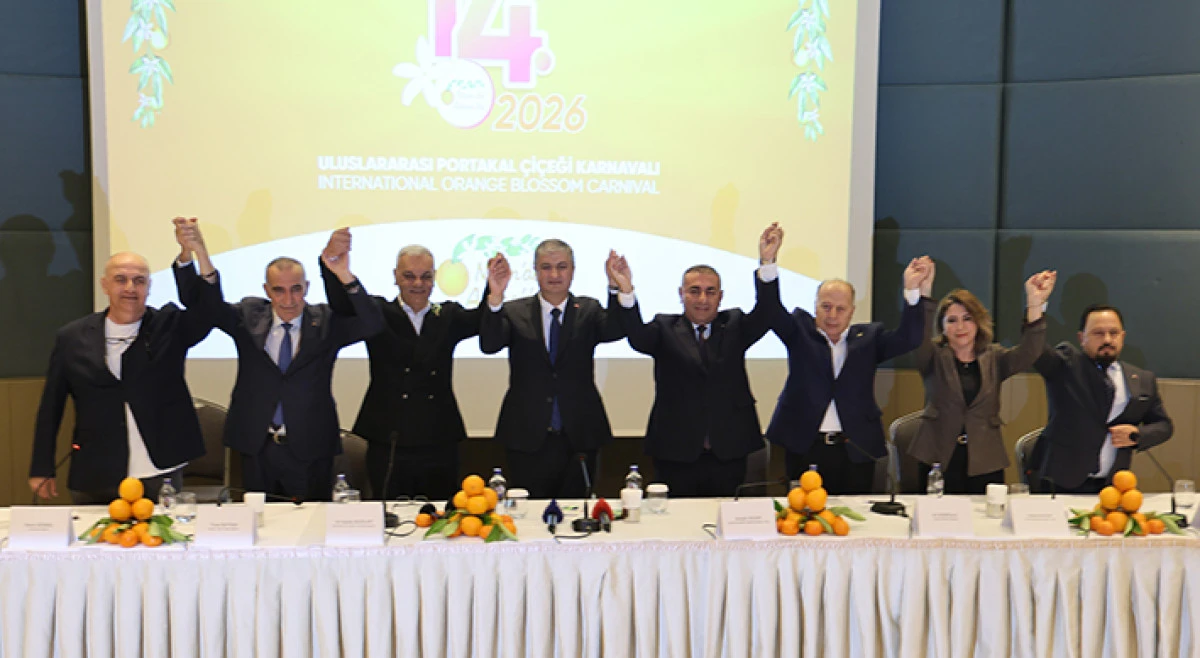 Portakal &Ccedil;i&ccedil;eği Karnavalı'nda stantlar 3 g&uuml;n daha a&ccedil;ık kalacak     