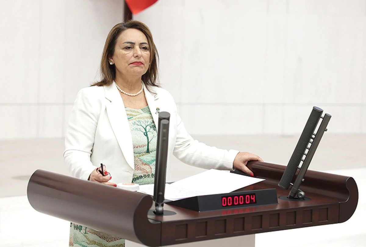 Şevkin:  PTT kargo işçileri köle mi?
