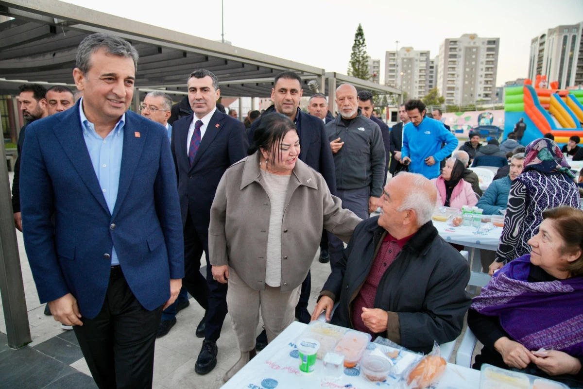 SEYHAN BELEDİYESİ&rsquo;NDEN KARDEŞLİK VE DAYANIŞMA İFTARI