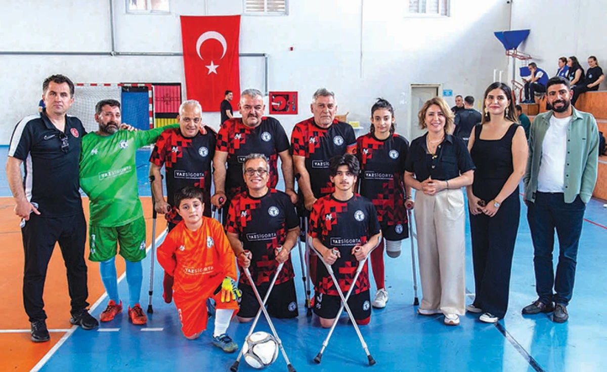 Seyhan&rsquo;da engeller  dayanışmayla aşıldı