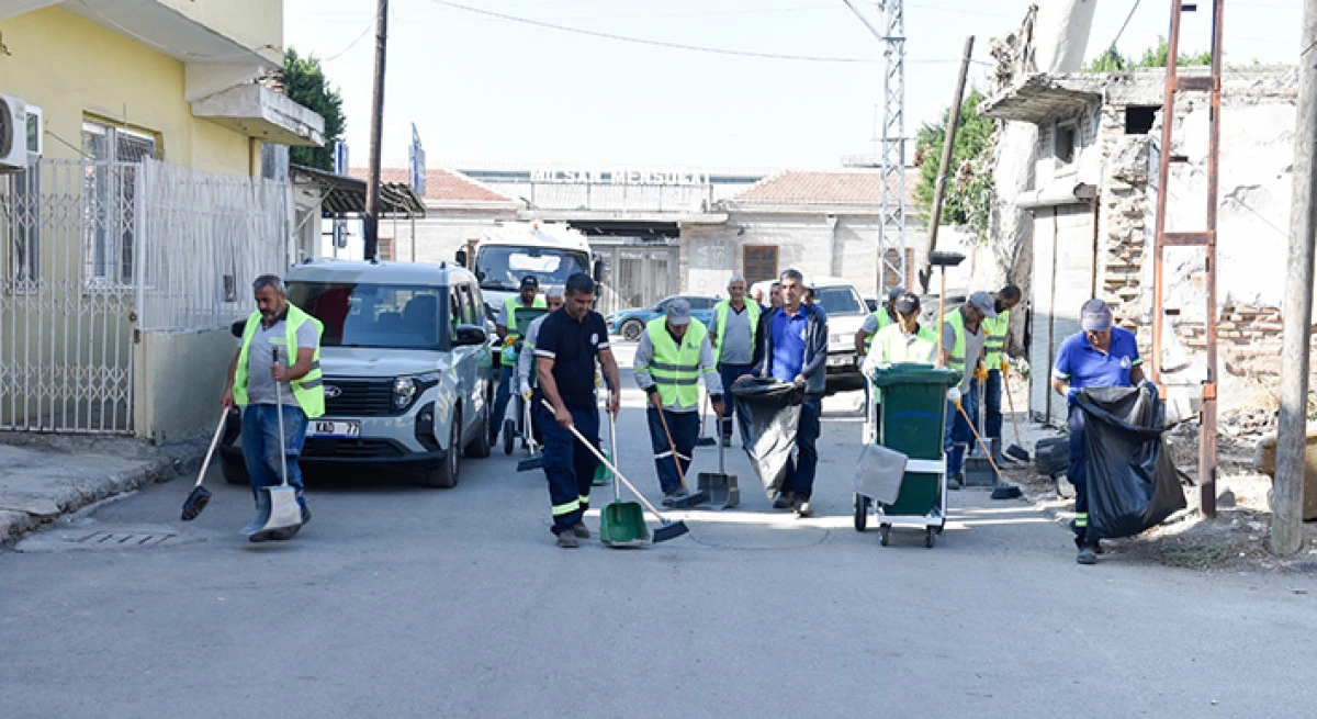 SEYHAN'DA TEMİZLİK SEFERBERLİĞİ
