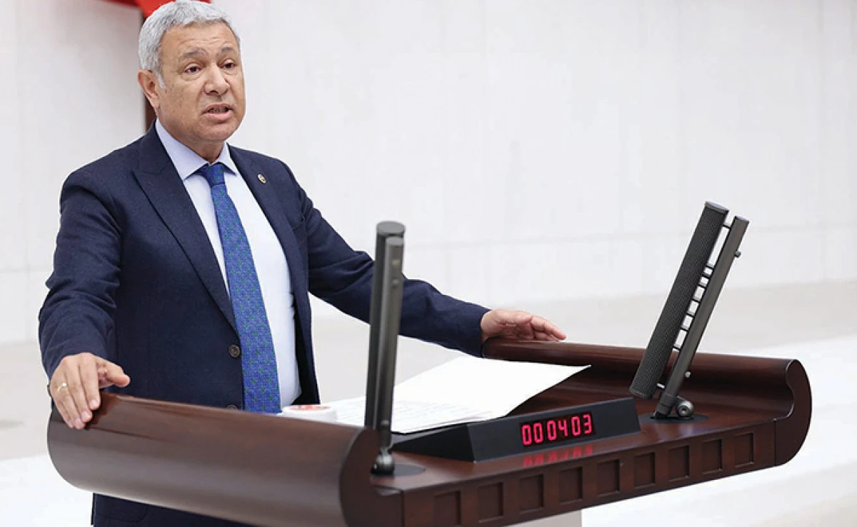 S&uuml;mer: Savaş bahanesi bayatladı