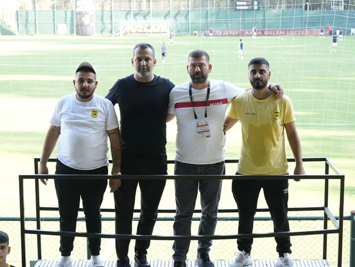 Taraftardan Adana 01 FK’ya destek