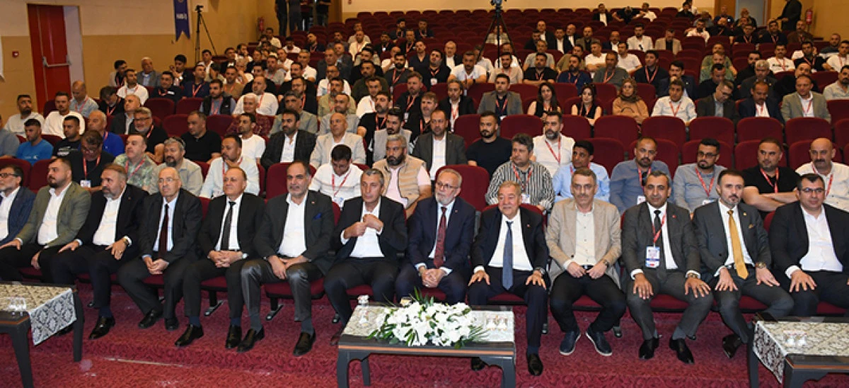  T&uuml;rk Harb-İş Sendikasında  Erdal Akalın g&uuml;ven tazeledi