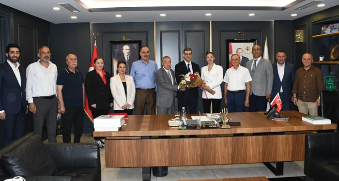 T&uuml;rk-İş heyetinden  Başkan &Ouml;zkan&rsquo;a ziyaret