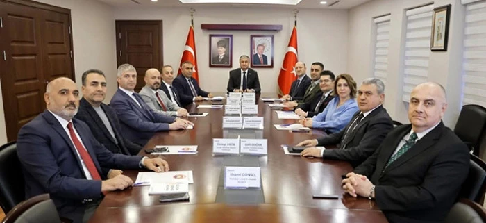 Uluslararası Adana Portakal &Ccedil;i&ccedil;eği Karnavalı hazırlıkları değerlendirildi 