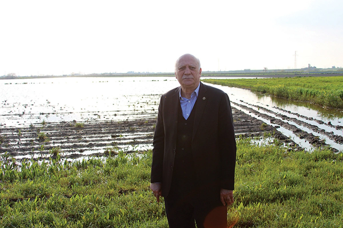     "&Uuml;reticilerimize muhakkak   nakdi yardım yapılması gerekiyor"