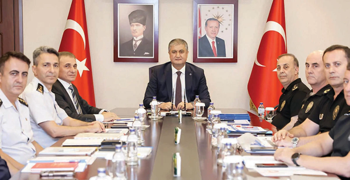 Vali Yavuz:  Adana&rsquo;nın huzuru ve g&uuml;veni i&ccedil;in gayret g&ouml;steiyoruz