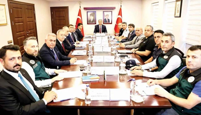 Vali Yavuz başkanlığında boğulmalara karşı toplantı